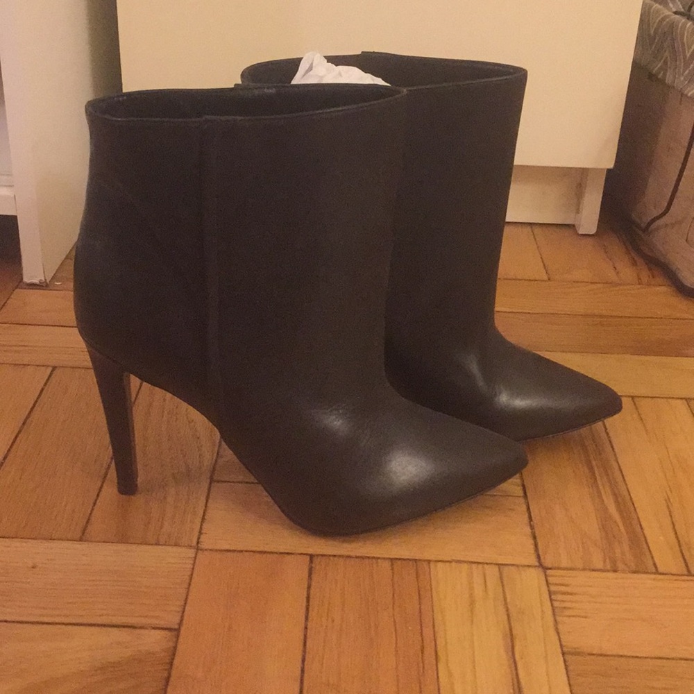 Common projects women’s leather booties